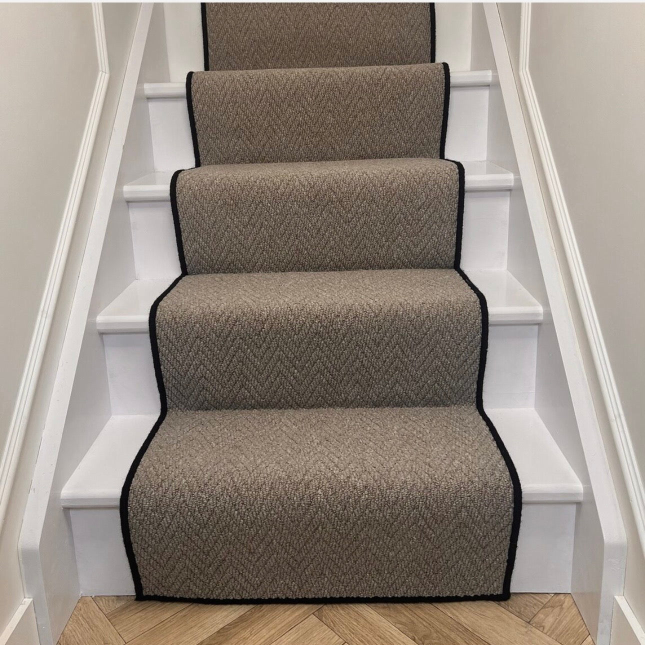 Havanna Taupe Stair Runner with black wool whipped edge