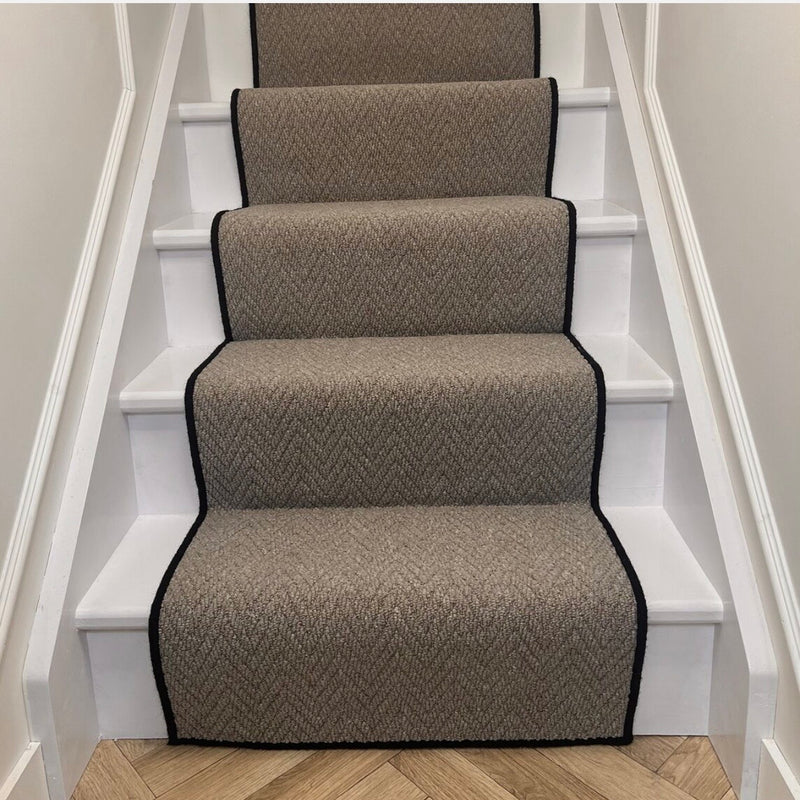 Havanna Taupe Stair Runner with black wool whipped edge